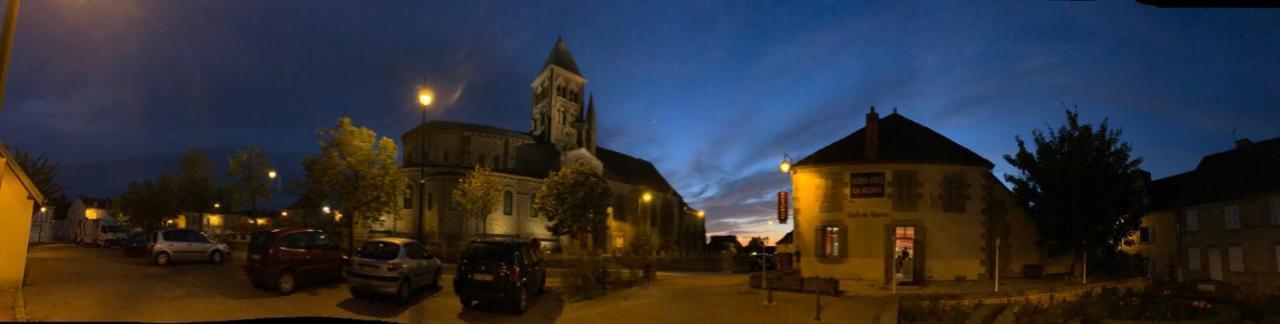 Chambres d'Hôte Les Bredins Saint-Menoux Exterior foto